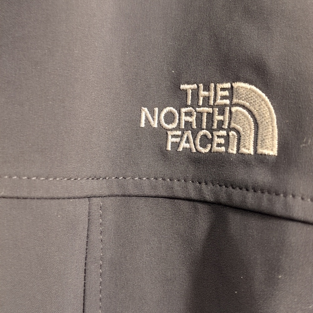 North Face ❄️SALE: END OF WINTER❄️ Like New Women's Softshell Jacket, Dark Grey